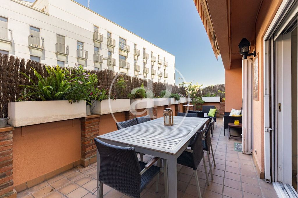 Maison de luxe à vendre à Montcada I Reixac, 690 000 €, Photo 2
