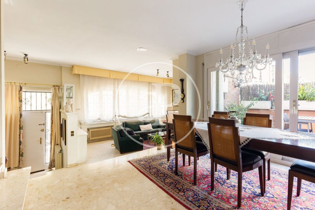 Maison de luxe à vendre à Montcada I Reixac, 690 000 €, Photo 4