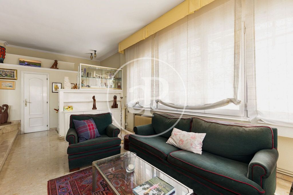 Maison de luxe à vendre à Montcada I Reixac, 690 000 €, Photo 6