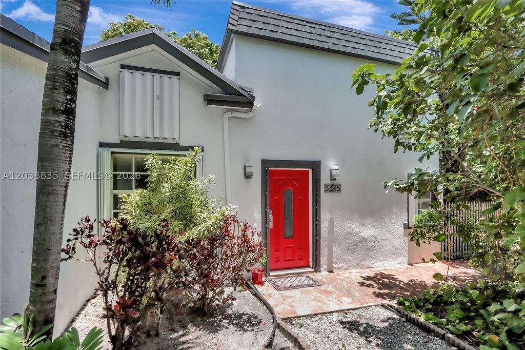 Maison de luxe à vendre à Miami, 748 095 €, Photo 1