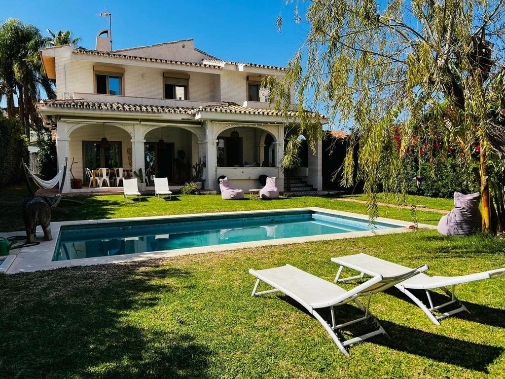 Luxury House for sale in Torremolinos, 1 950 000 €, Photo 1