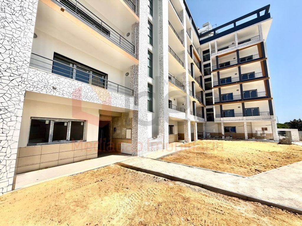 Luxury Apartment for sale in Seixal, 565 000 €, Photo 2