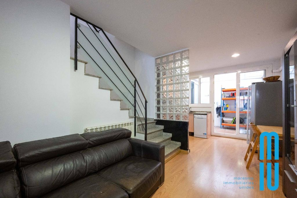 Maison de luxe à vendre à Badalona, 579 000 €, Photo 1