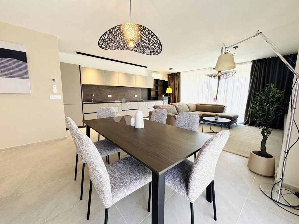 Luxury Apartment for sale in Novigrad, 699 000 €, Photo 4