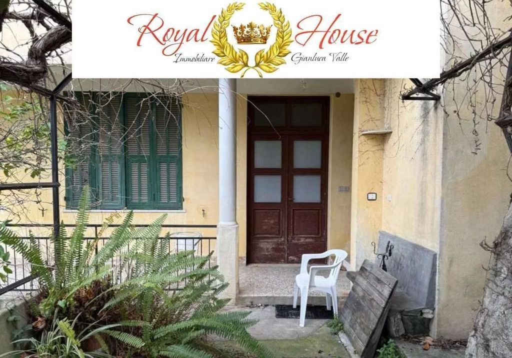 Luxury Apartment for sale in San Remo, 650 000 €, Photo 1