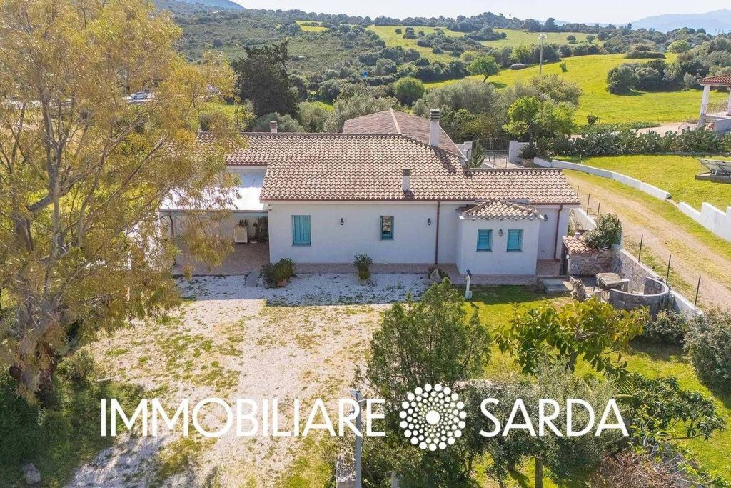 Maison de luxe à vendre à Olbia, 710 000 €, Photo 2