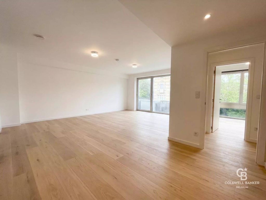 Appartement de luxe à vendre à Uccle, 450 000 €, Photo 1