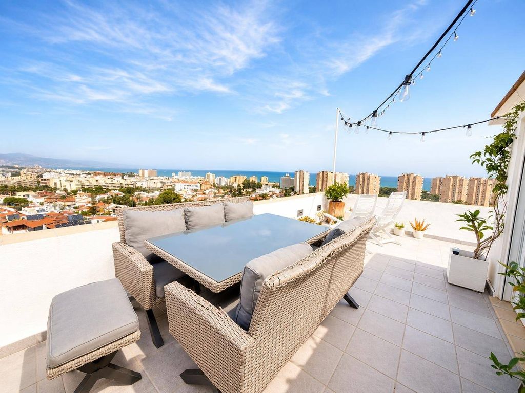 Luxury Apartment for sale in Torremolinos, 488 000 €, Photo 1