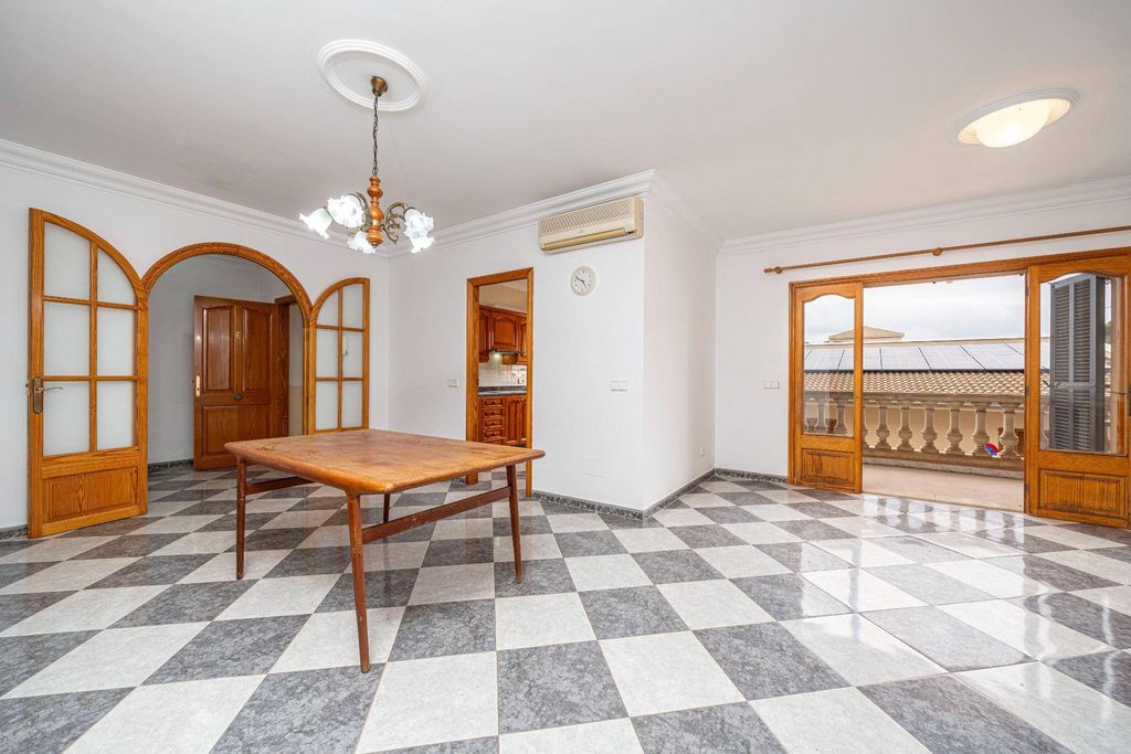 Luxury House for sale in Capdepera, 750 000 €, Photo 1