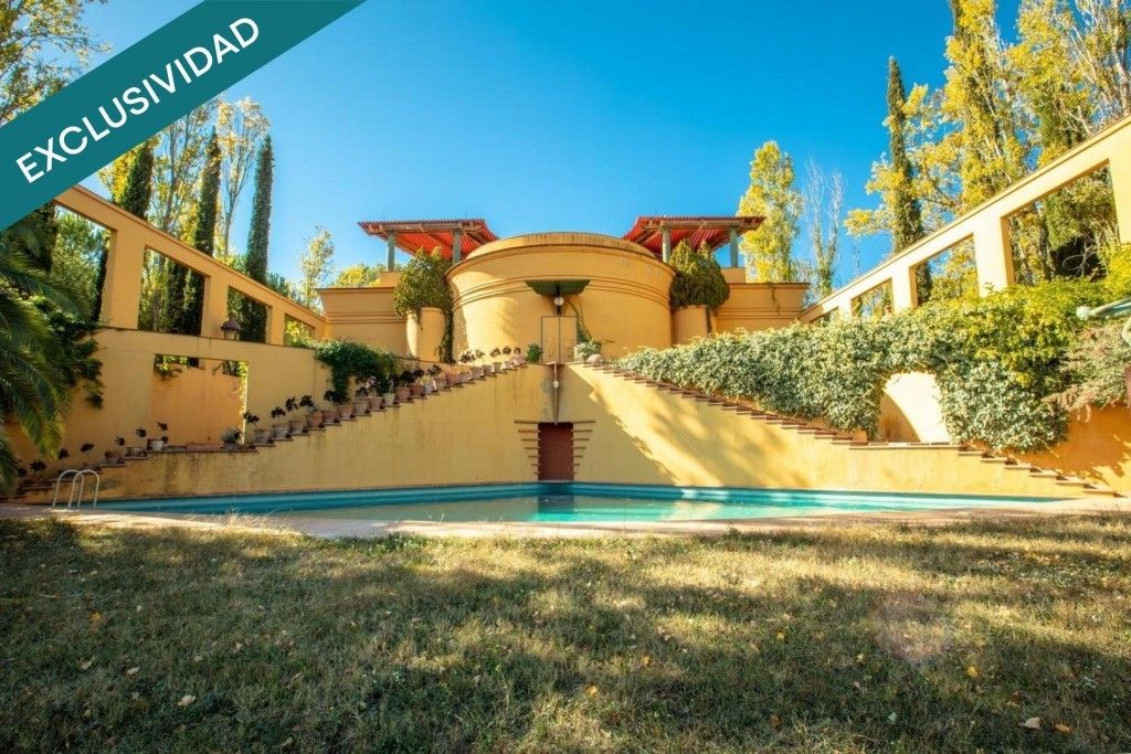 Luxury House for sale in Peralada, 1 750 000 €, Photo 1