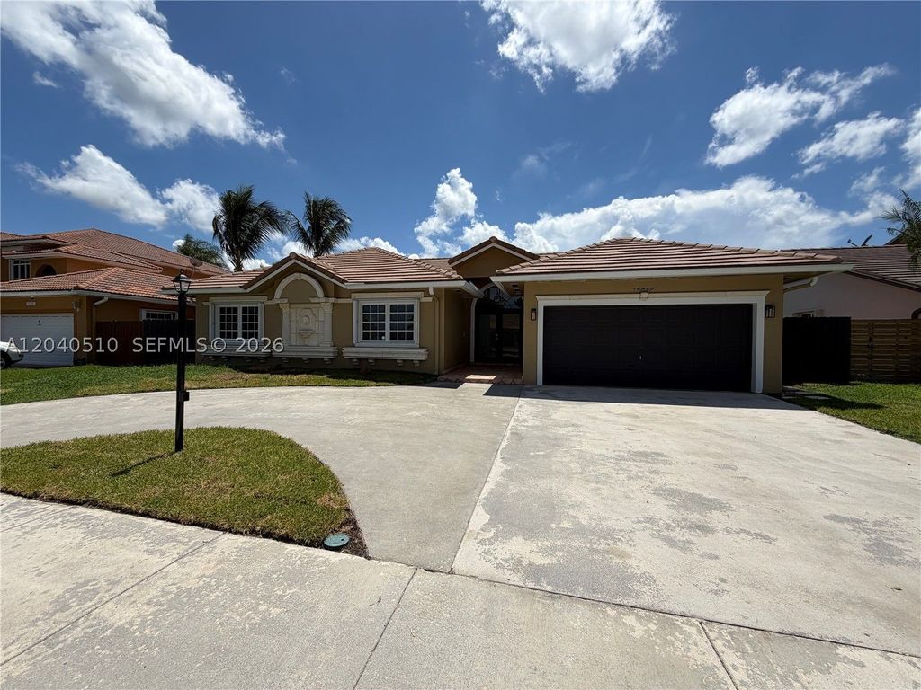 Maison de luxe à vendre à Miami, 760 919 €, Photo 1