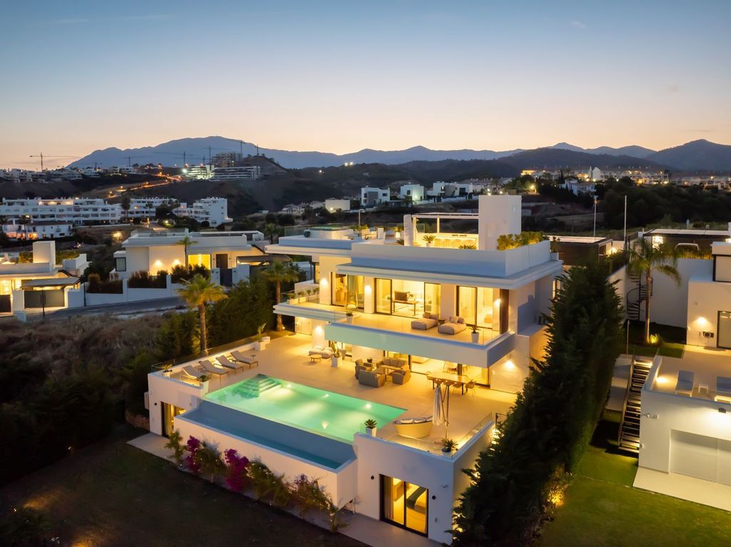 Maison de luxe à vendre à Marbella, 4 500 000 €, Photo 1