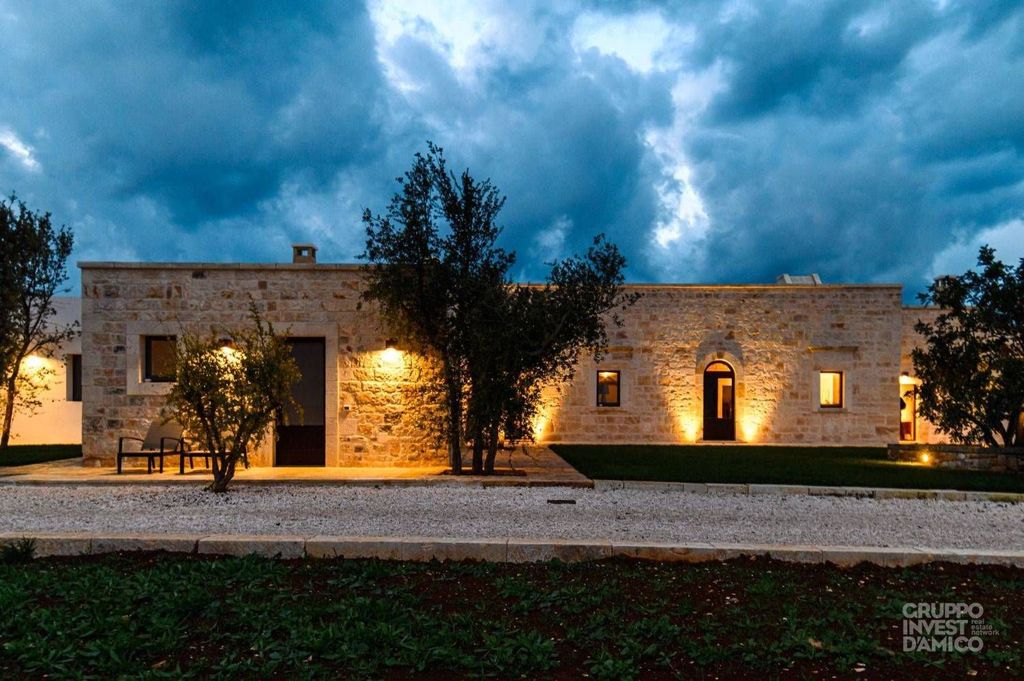 Luxury House for sale in Ostuni, 2 700 000 €, Photo 2