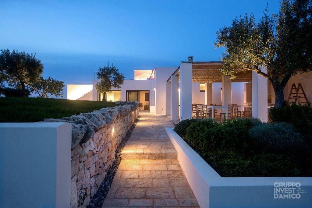 Luxury House for sale in Ostuni, 2 700 000 €, Photo 3