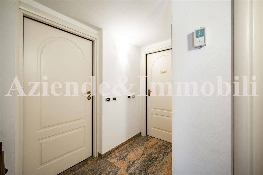 Luxury House for sale in Ballabio, 1 100 000 €, Photo 2