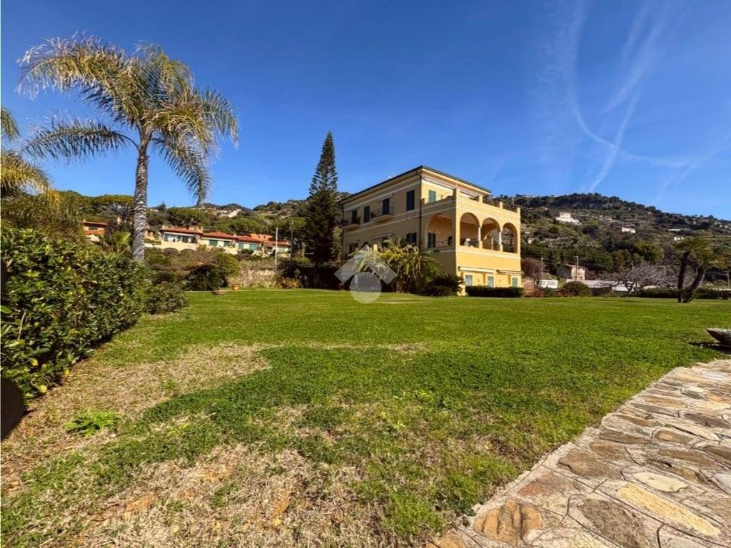 Appartement de luxe à vendre à Ventimiglia, 499 000 €, Photo 2