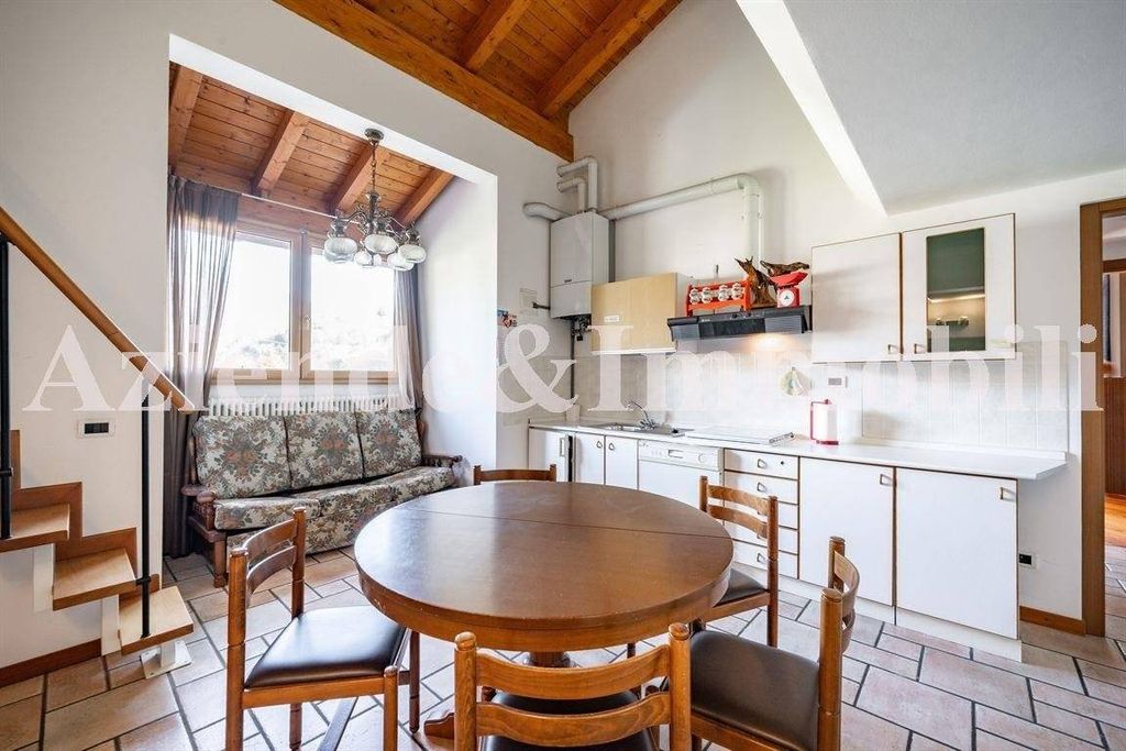 Luxury House for sale in Ballabio, 1 100 000 €, Photo 4