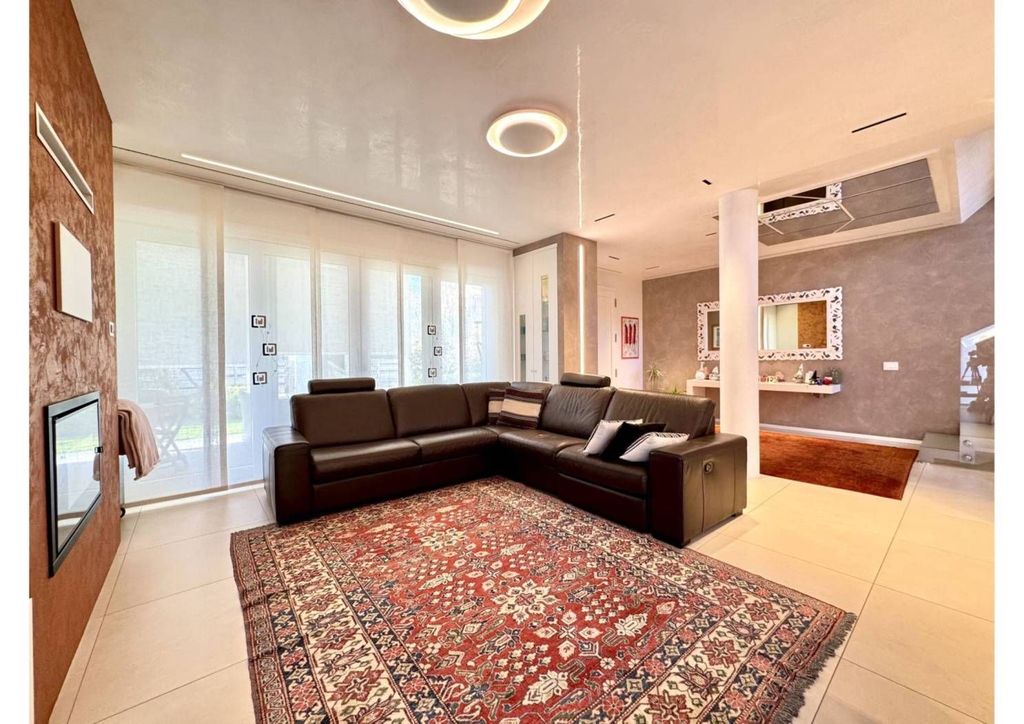 Maison de luxe à vendre à Iesolo, 1 200 000 €, Photo 7
