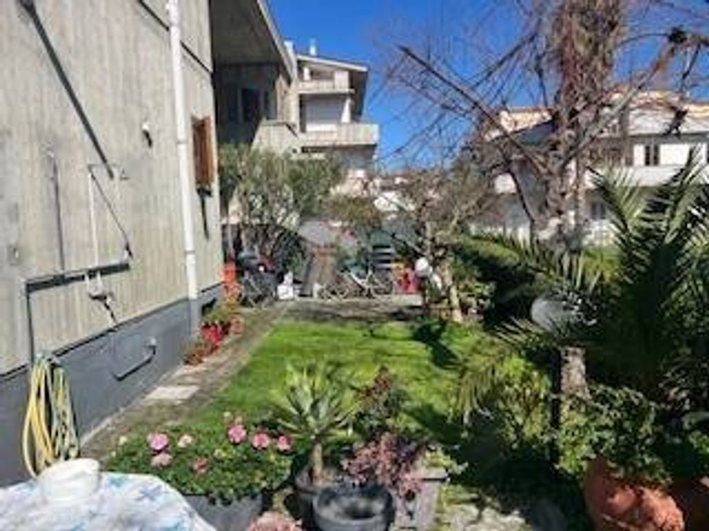 Luxury House for sale in Alba Adriatica, 650 000 €, Photo 7