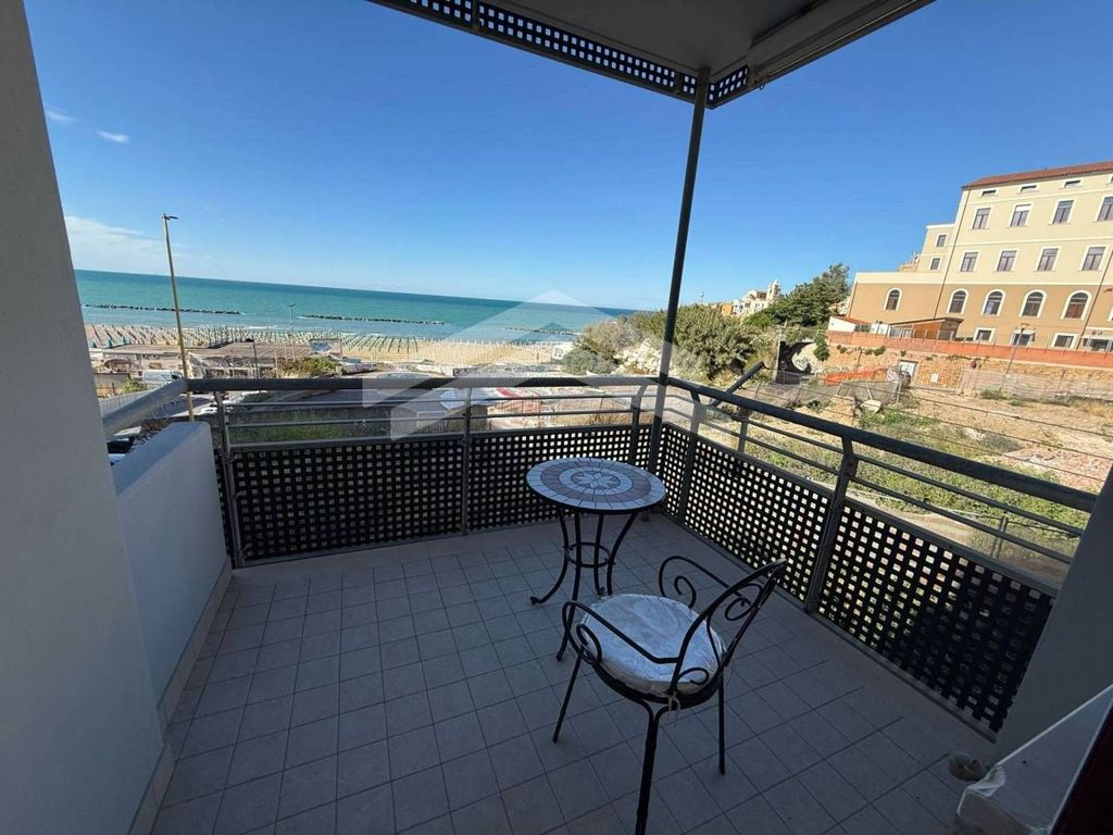 Luxury Apartment for sale in Termoli, 500 000 €, Photo 1