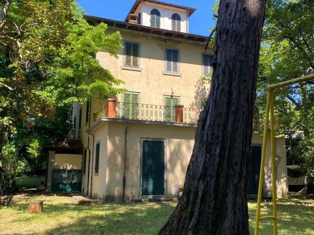 Luxury House for sale in Poppi, 750 000 €, Photo 1