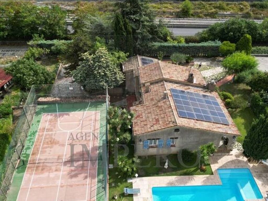 Maison de luxe à vendre à Ventimiglia, 799 000 €, Photo 3