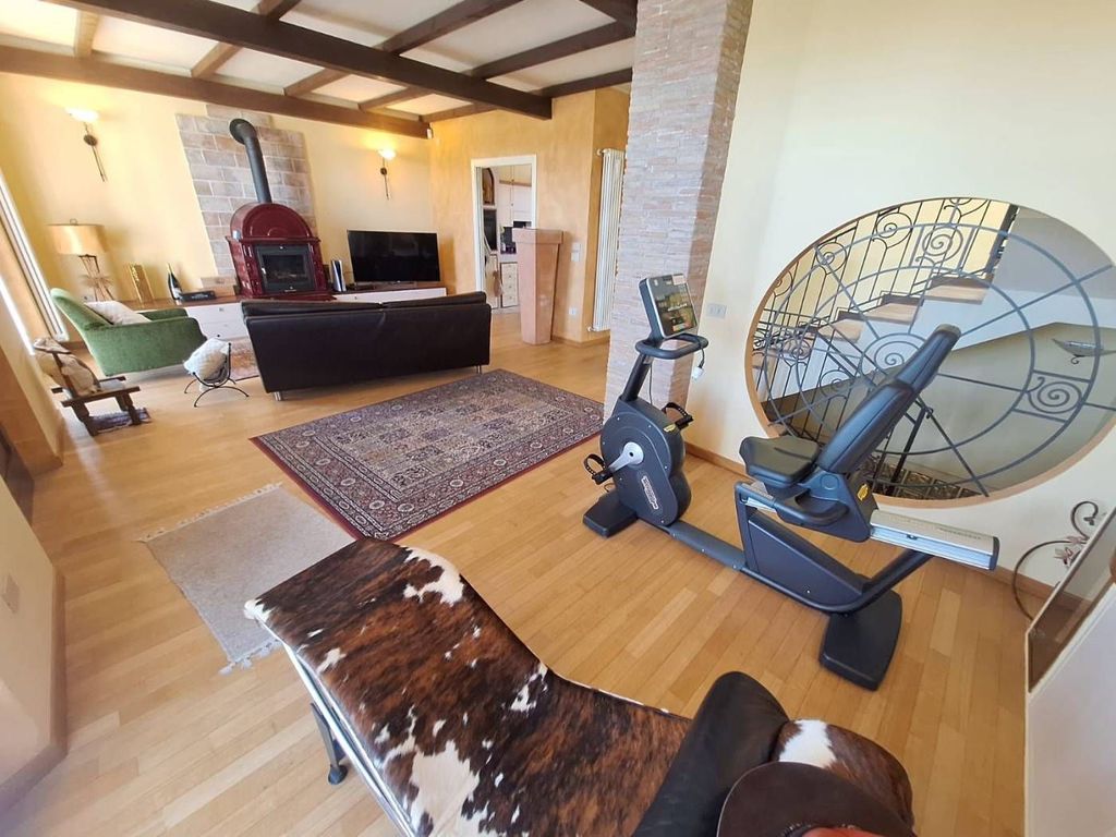 Luxury House for sale in Rimini, 859 000 €, Photo 7