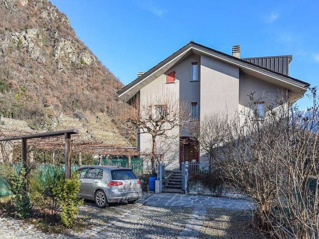 Luxury House for sale in Tirano, 600 000 €, Photo 1