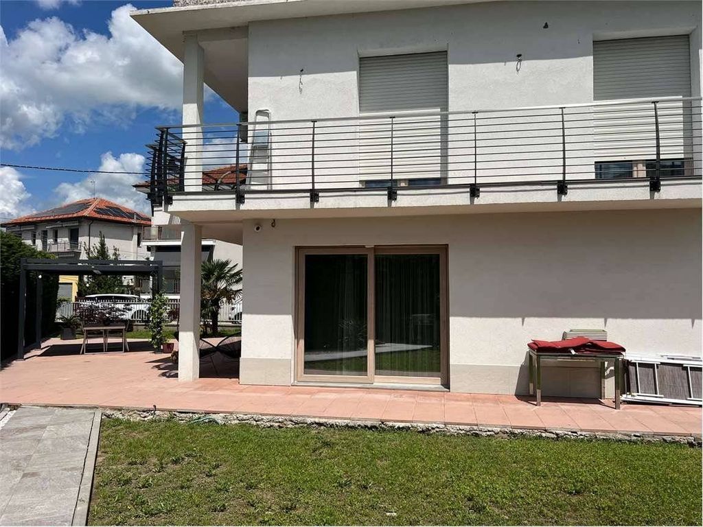 Luxury House for sale in Alba, 600 000 €, Photo 1
