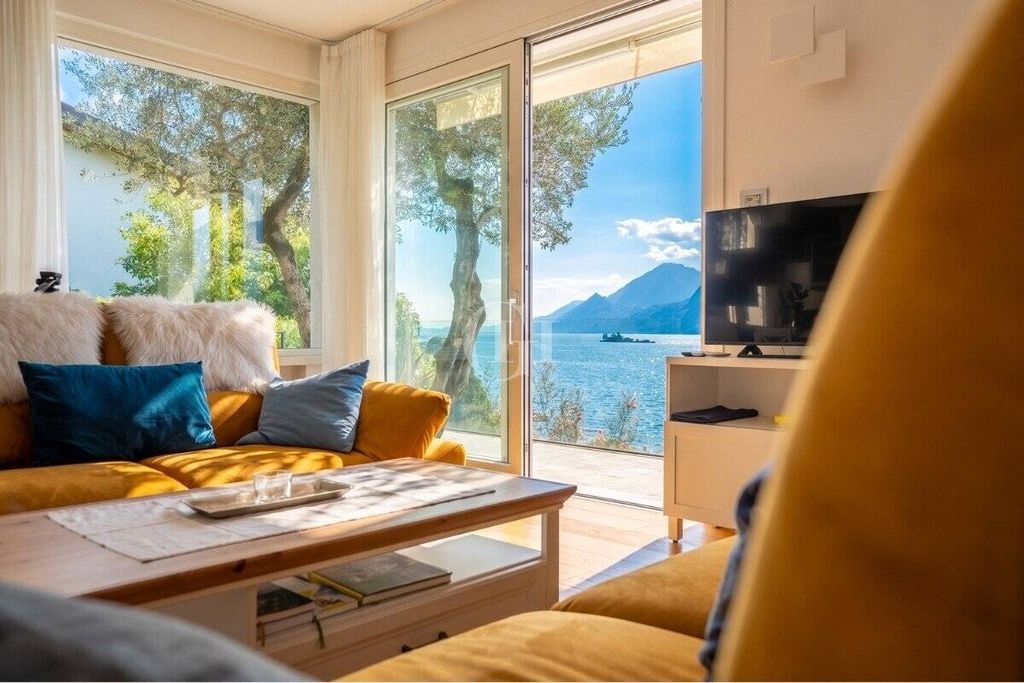 Maison de luxe à vendre à Malcesine, 1 700 000 €, Photo 1