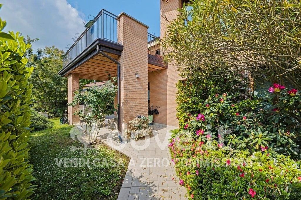 Luxury House for sale in Gavirate, 799 000 €, Photo 3