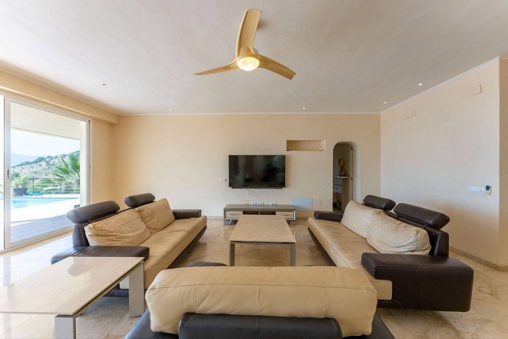 Luxury House for sale in Cártama, 549 000 €, Photo 5