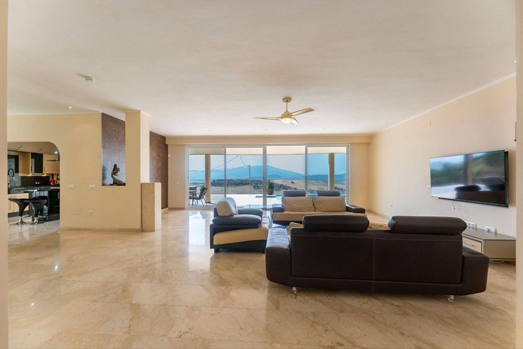 Luxury House for sale in Cártama, 549 000 €, Photo 7
