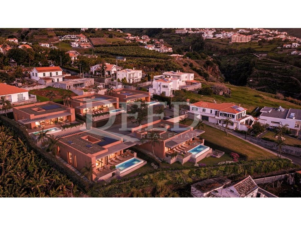 Luxury House for sale in Calheta, 1 825 000 €, Photo 1