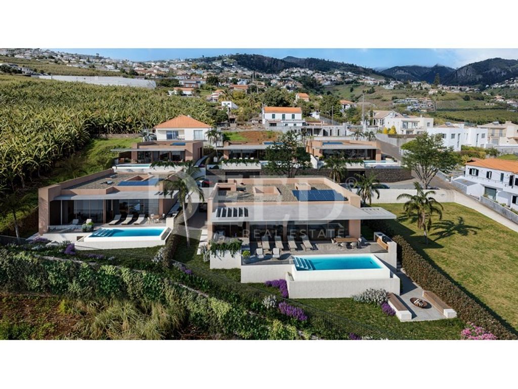 Luxury House for sale in Calheta, 1 860 000 €, Photo 1