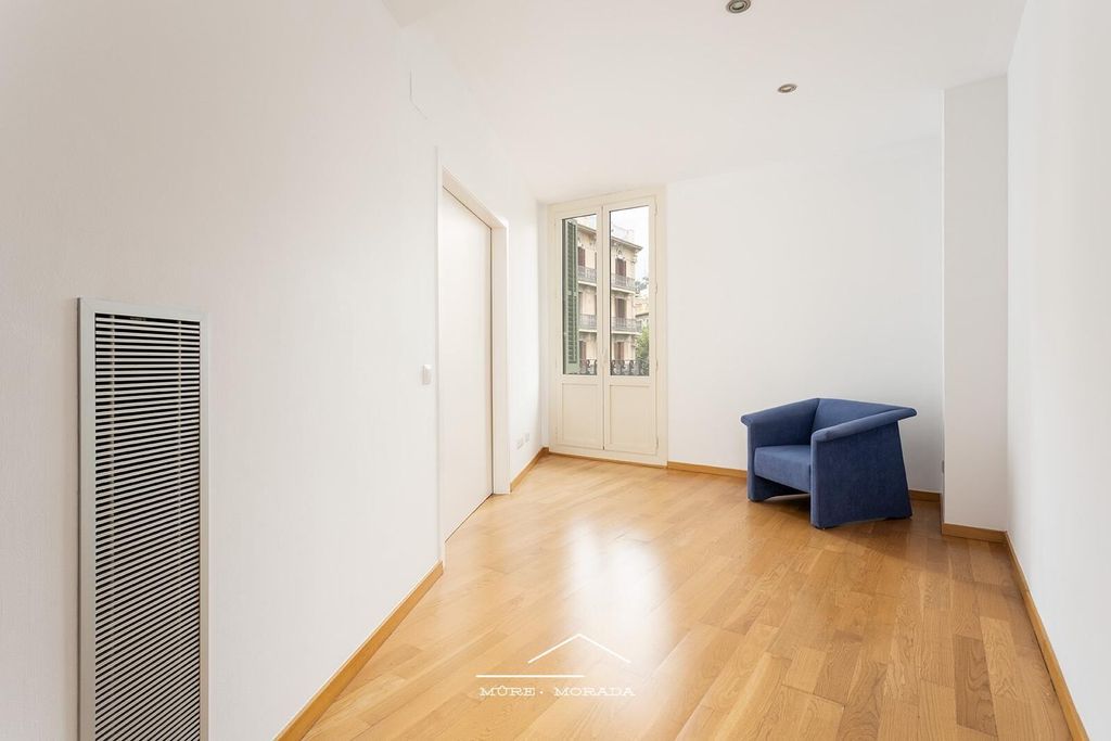 Appartement de luxe à vendre à Barcelona, 595 000 €, Photo 2