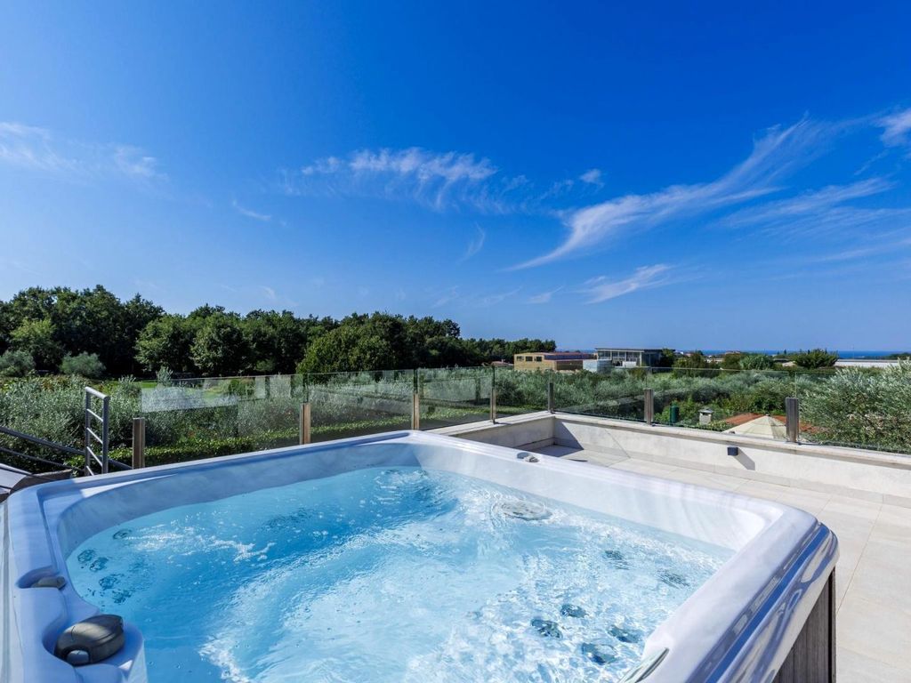 Luxury House for sale in Novigrad, 1 300 000 €, Photo 3