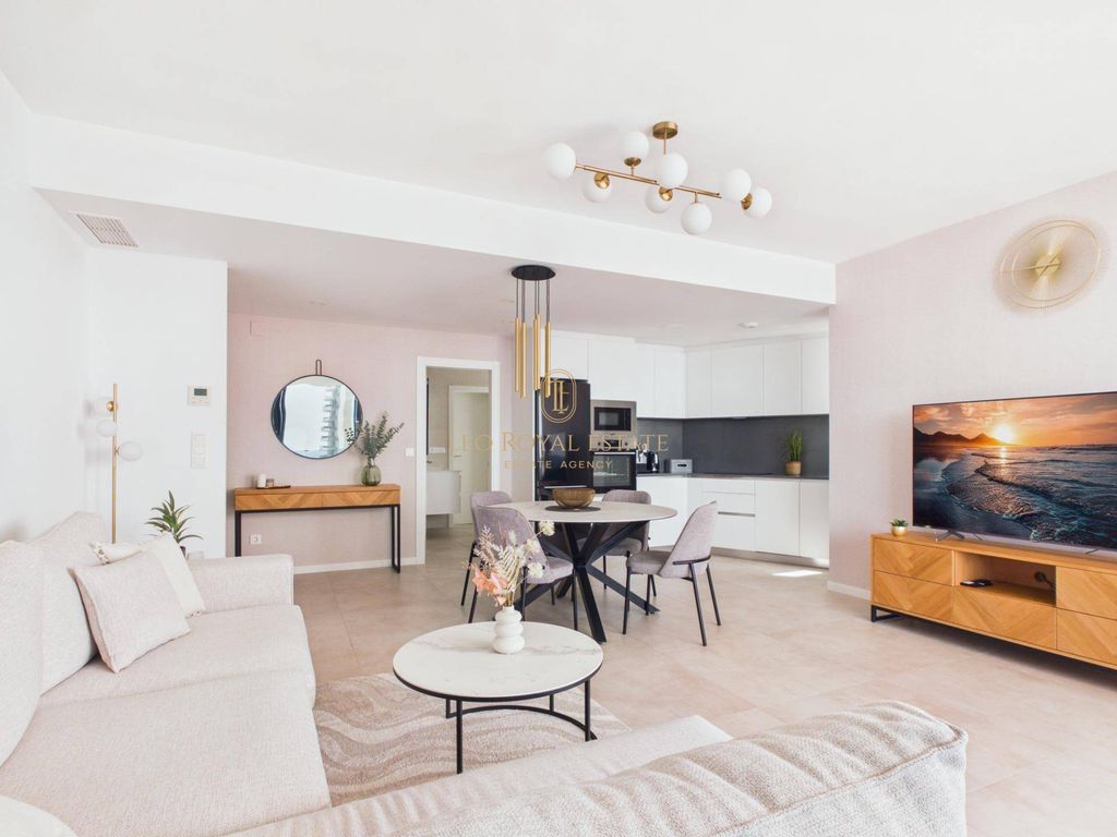 Luxury Apartment for sale in Benidorm, 629 000 €, Photo 4