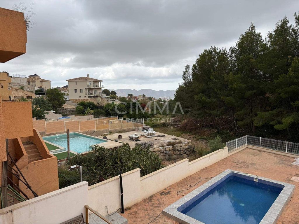 Maison de luxe à vendre à La Nucia, 405 000 €, Photo 1
