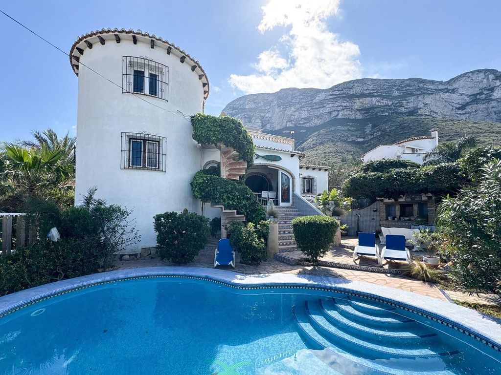 Maison de luxe à vendre à Denia, 726 000 €, Photo 1