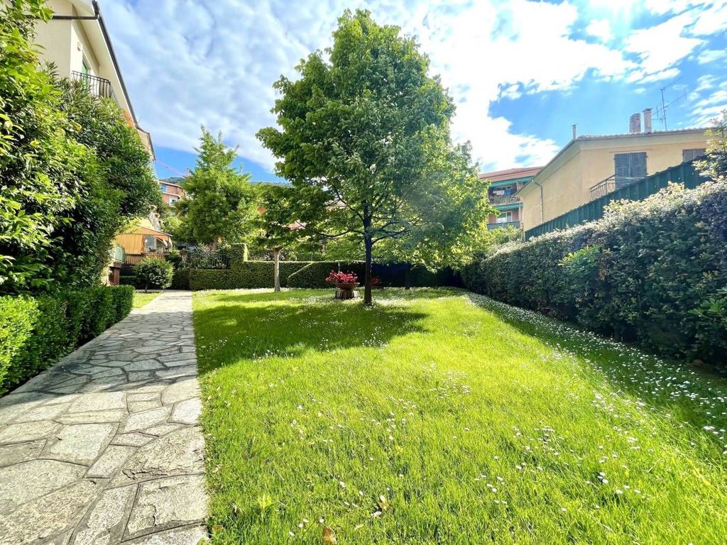 Luxury Apartment for sale in Borgio, 430 000 €, Photo 1