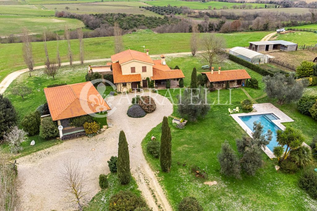 Luxury House for sale in Tuscania, 1 450 000 €, Photo 1