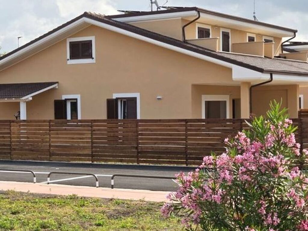 Luxury House for sale in Ladispoli, 480 000 €, Photo 2
