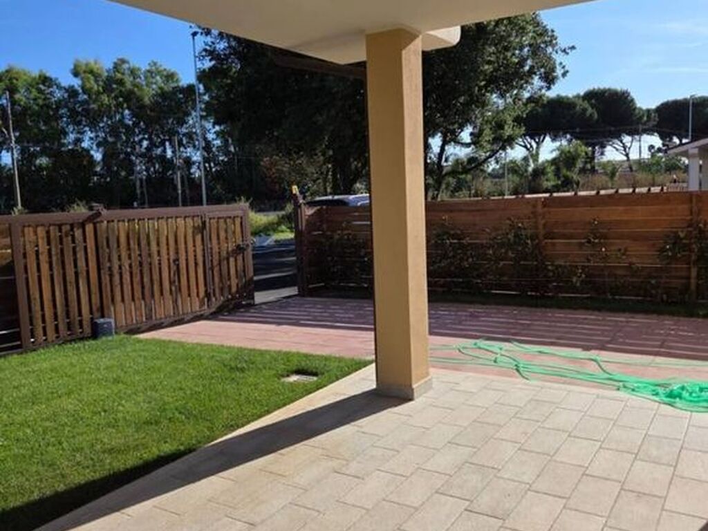 Luxury House for sale in Ladispoli, 480 000 €, Photo 5