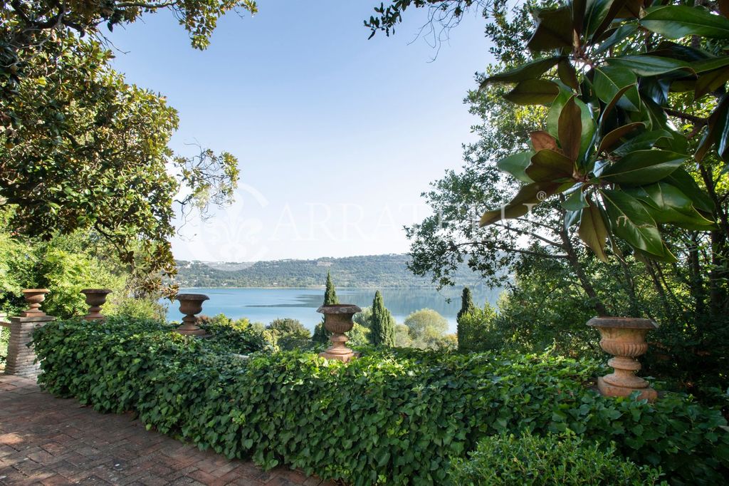 Luxury House for sale in Castel Gandolfo, 0 €, Photo 1