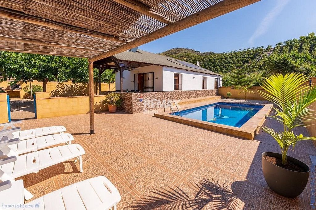Maison de luxe à vendre à Vélez-Málaga, 609 000 €, Photo 1