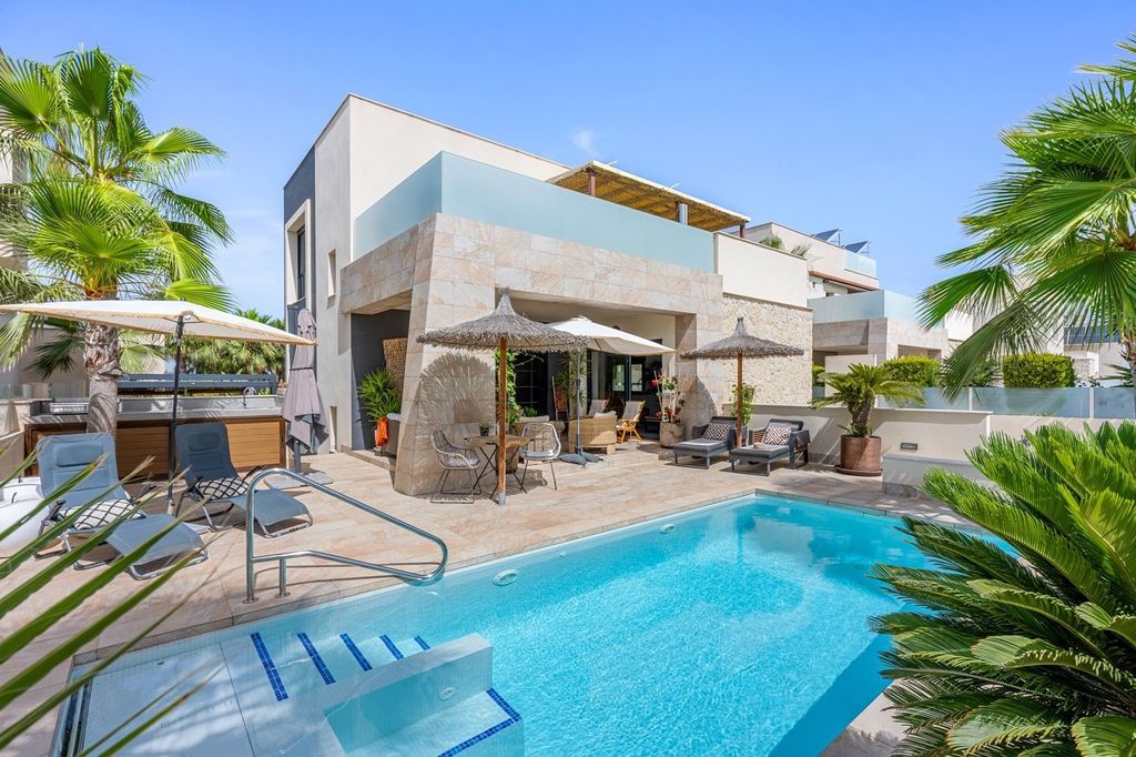 Luxury House for sale in Benijofar, 699 000 €, Photo 2