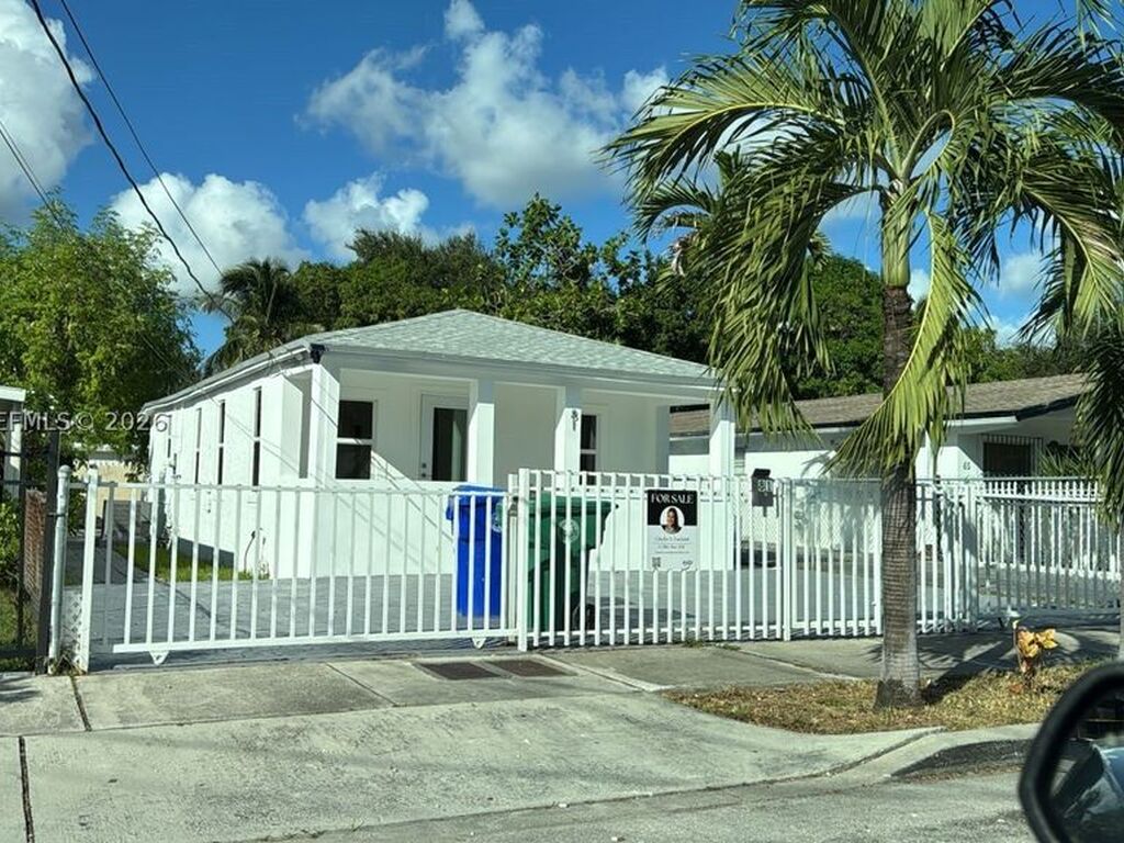 Luxury House for sale in Miami, 833 591 €, Photo 1