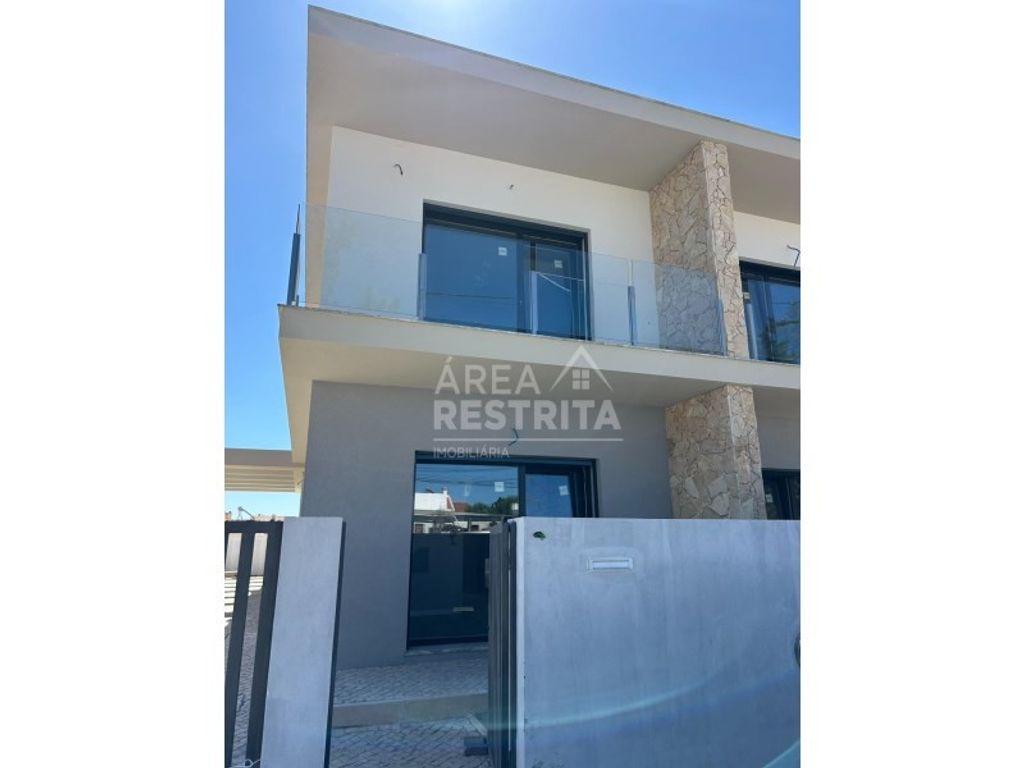 Luxury House for sale in Seixal, 475 000 €, Photo 3