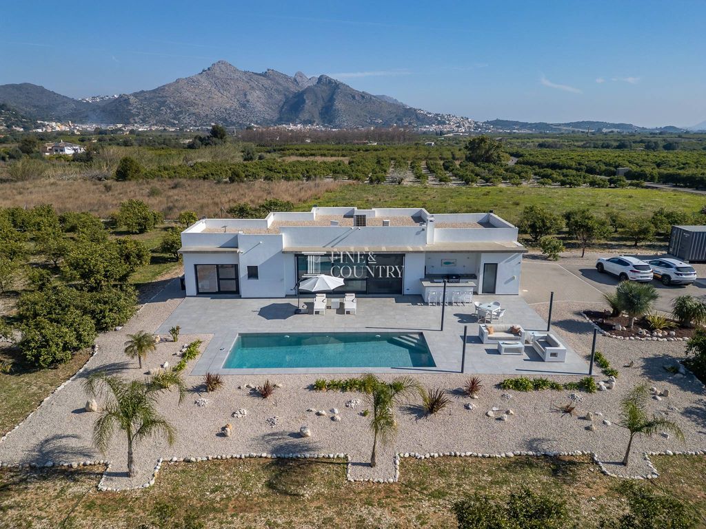 Luxury House for sale in Tormos, 825 000 €, Photo 1